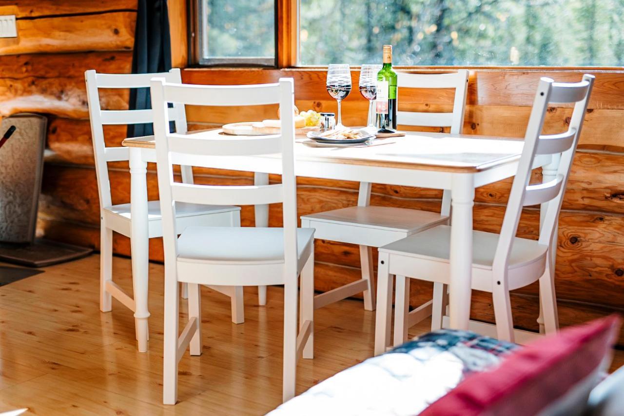Rocky Mountain Escape Dome & Log Cabin Rentals - Rock Lake Rock Lake Lodge Provincial Park Kültér fotó