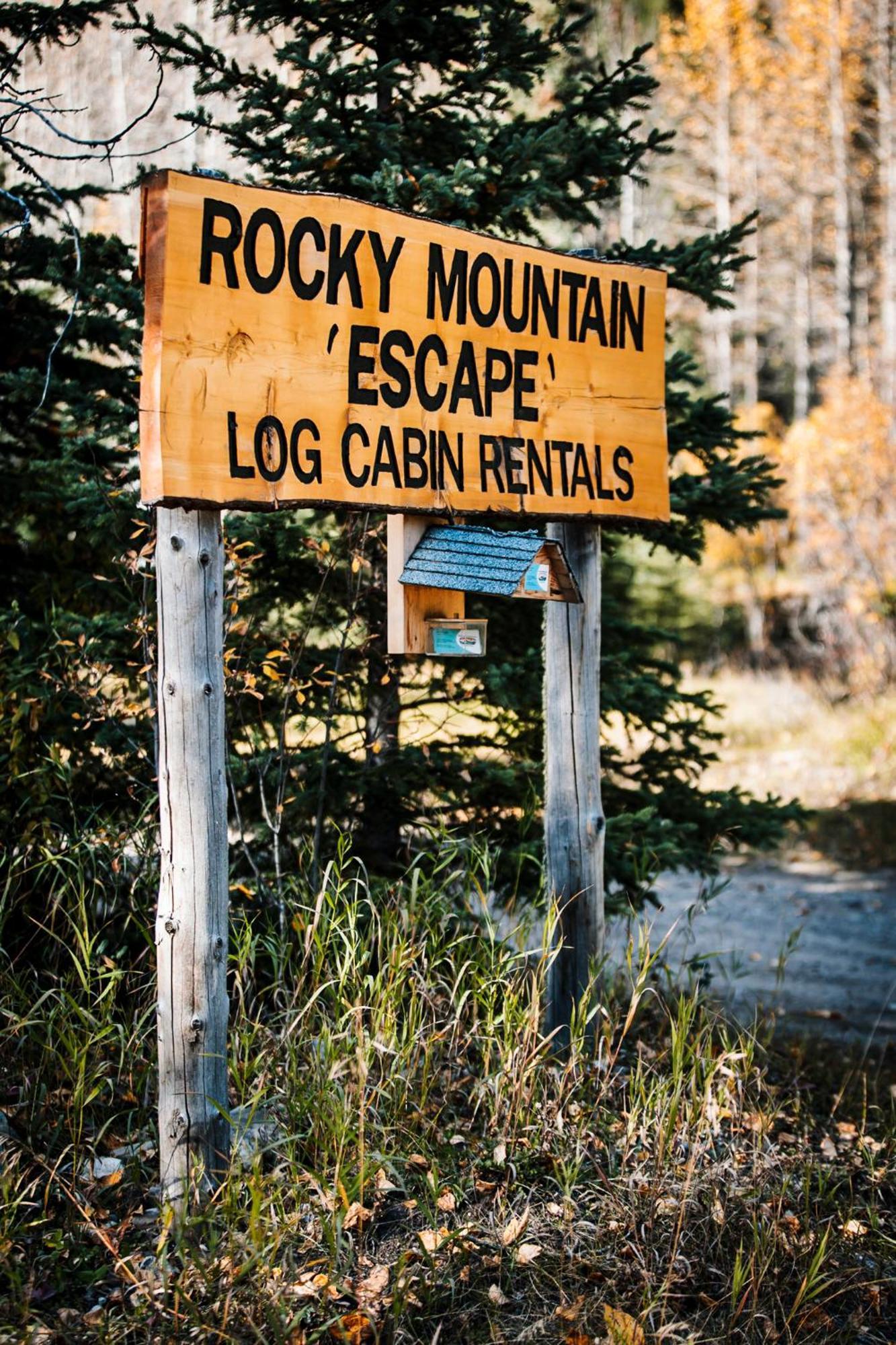 Rocky Mountain Escape Dome & Log Cabin Rentals - Rock Lake Rock Lake Lodge Provincial Park Kültér fotó